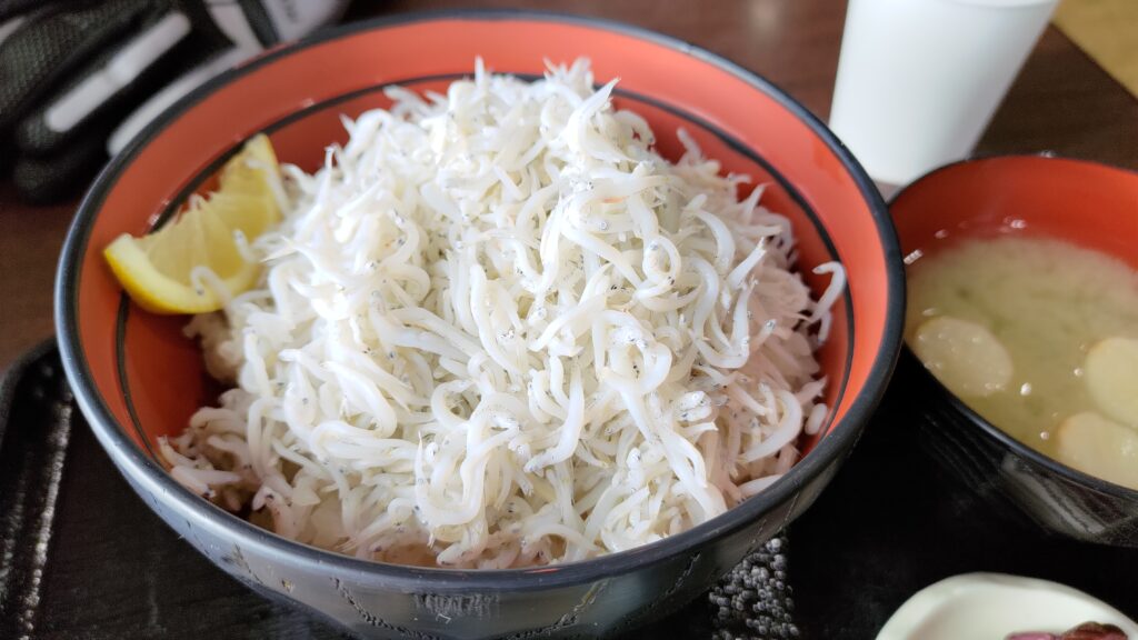 釜揚げしらす丼